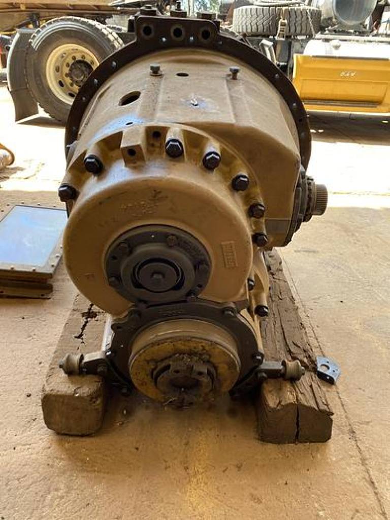 Complete Transmission for Caterpillar D8R Tractor Ababil Marine