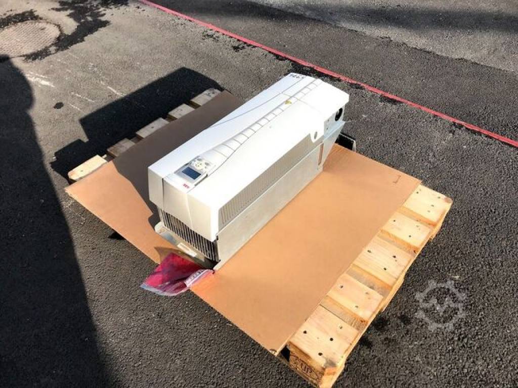 Control unit ABB Inverter ACS550-02-096A-4 Ababil Marine