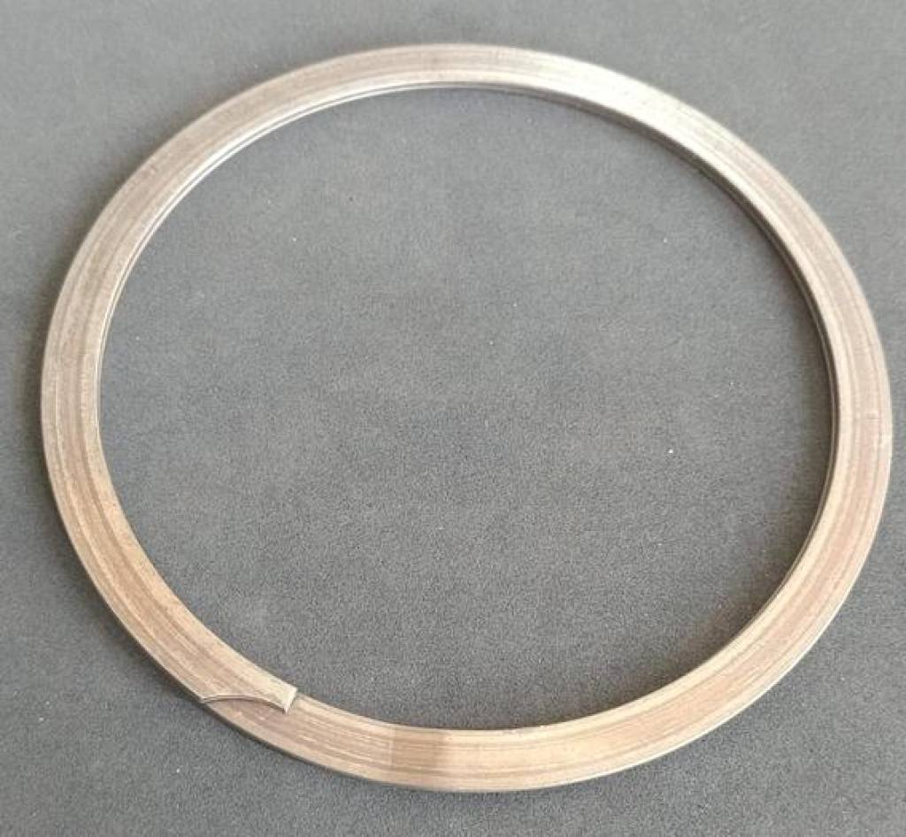 Internal Retaining Ring with 121.11mm Free Diameter Ababil Marine