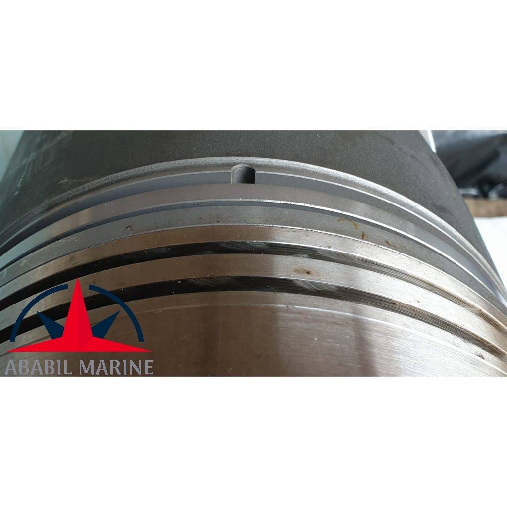 MAK M20 CYLINDER HEAD, CYLINDER LINER, PISTON, CONNECTING RODS , FUEL PUMPS Ababil Marine