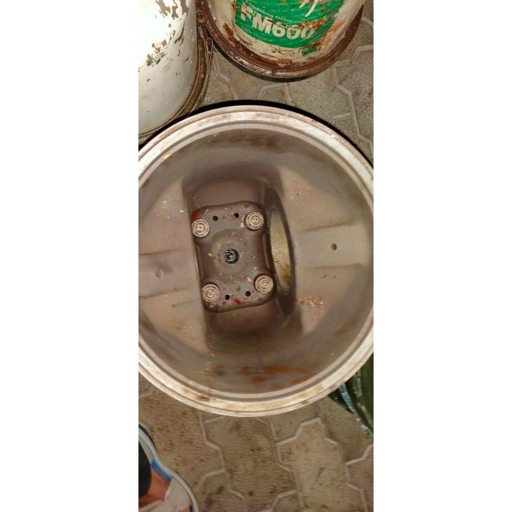 MAK M453 PISTON , LINER, CONNECTING RODS, PISTON RINGS, FUEL PUMPS, CYLINDER HEADS Ababil Marine