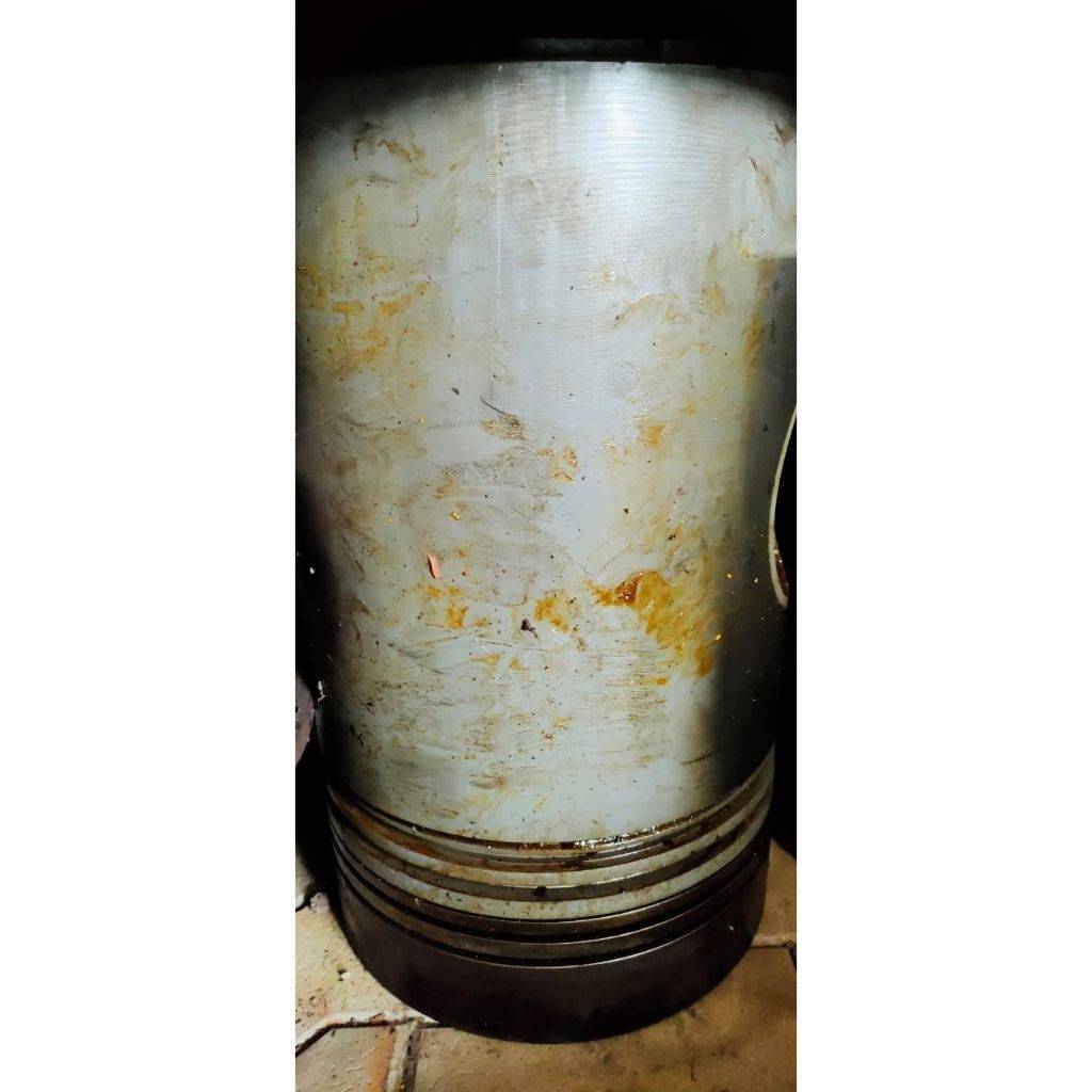 MAK M453 PISTON , LINER, CONNECTING RODS, PISTON RINGS, FUEL PUMPS, CYLINDER HEADS Ababil Marine