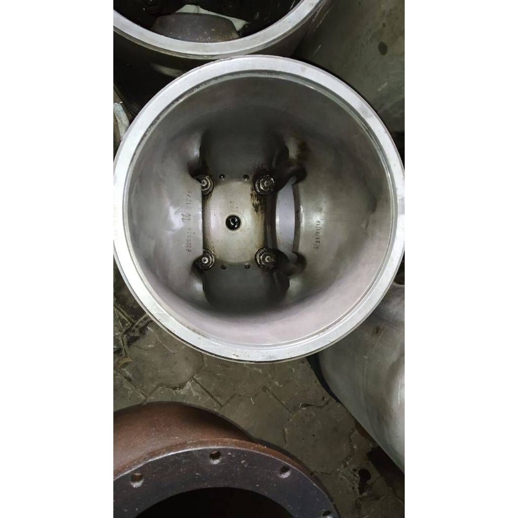 MAK M453 PISTON , LINER, CONNECTING RODS, PISTON RINGS, FUEL PUMPS, CYLINDER HEADS Ababil Marine