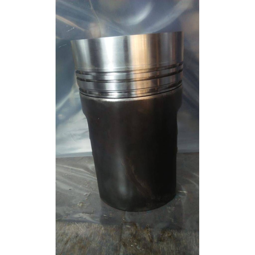 MAN B&W L27/38 PISTON, CONNECTING RODS & FUEL PUMPS Ababil Marine