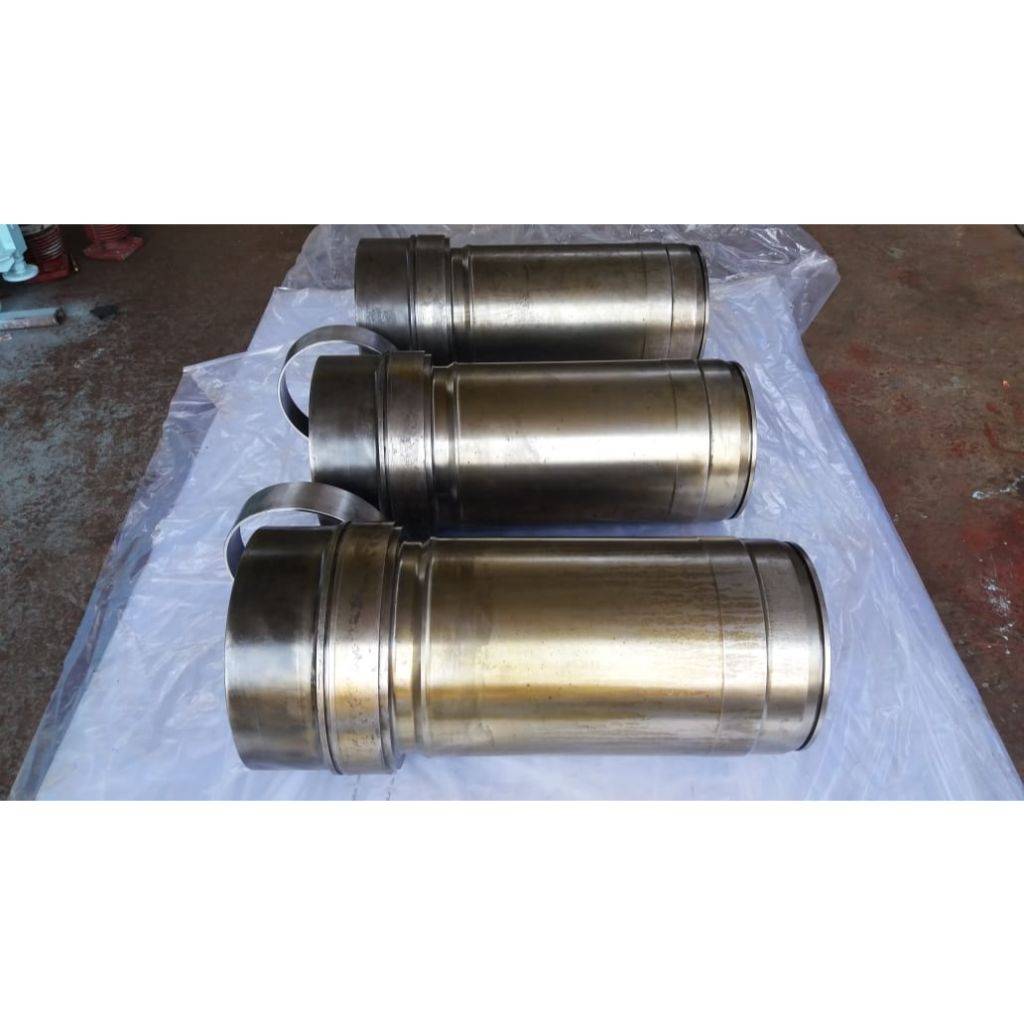 MAN B&W L27/38 PISTON, CONNECTING RODS & FUEL PUMPS Ababil Marine