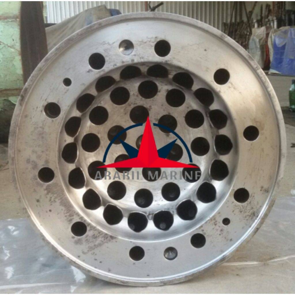 SULZER - RTA 96C - FUEL PUMP - CYLINDER COVER - COOLING JACKETS Ababil Marine