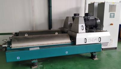 (2) Westfalia GMASTER CF 4000 decanter centrifuges, 316SS.