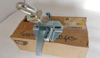Caterpillar 375-8750 Battery Box Lock