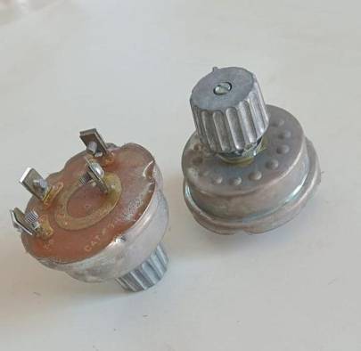 Caterpillar 3K-1650 Rotary Light Switch