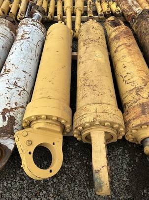 Caterpillar 793D / 793C Dump Lift Cylinder