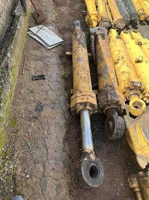 Caterpillar 994F Steering/Articulation Cylinder