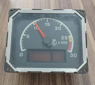 Speedometer/Tachometer Display Electronic Control Module 8-15V, 6-Pin DT Connector